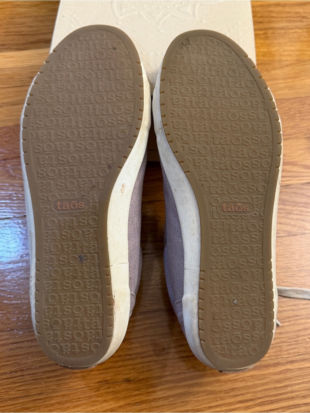 Taos Star Sneakers in Star Mauve/Lilac Canvas Shoes - US Womens Size 9.5 - Picture 3 of 9